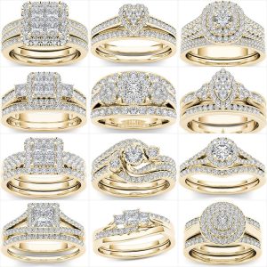 Wholesale Band Ring in Alloy Vintage-style women's ring with zircon