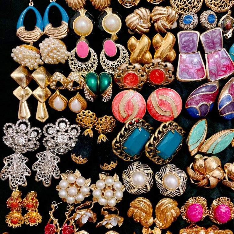 What Is a Fashion Accessory? Full Definition & Market Trends