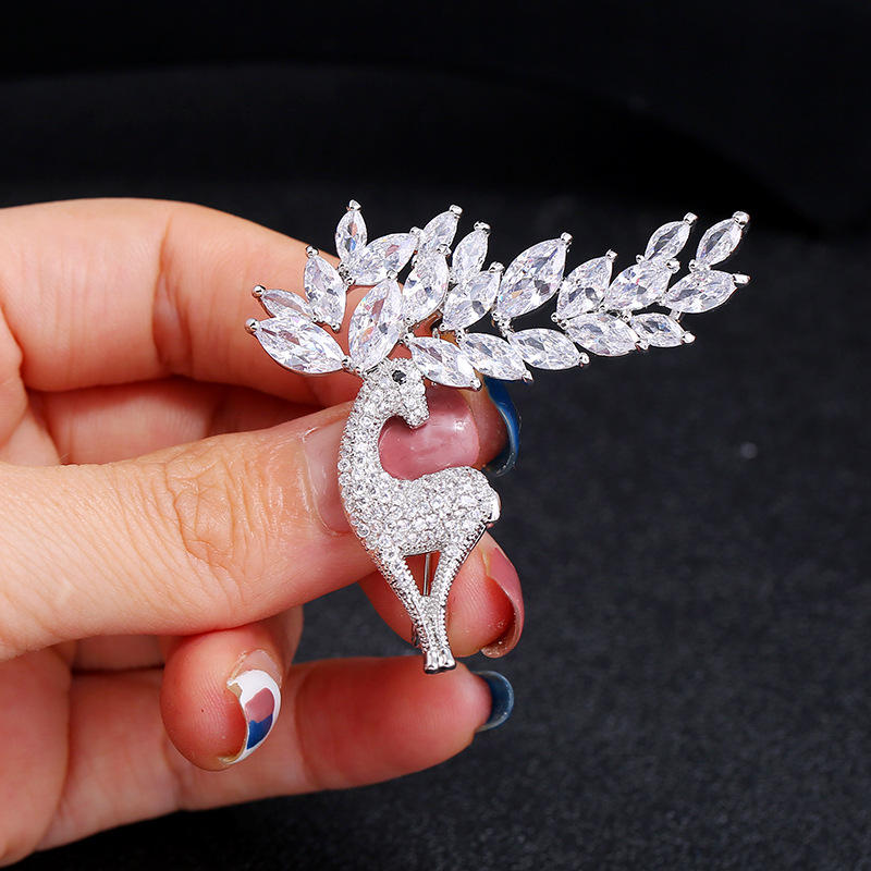 wholesale rhinestone brooch