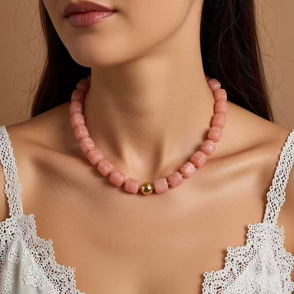 Resin beaded necklace - Image 4